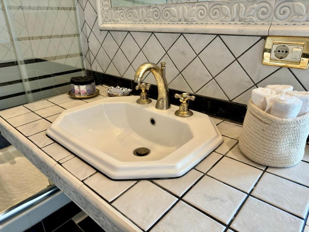 Niki In Athens Apartment Екстериор снимка